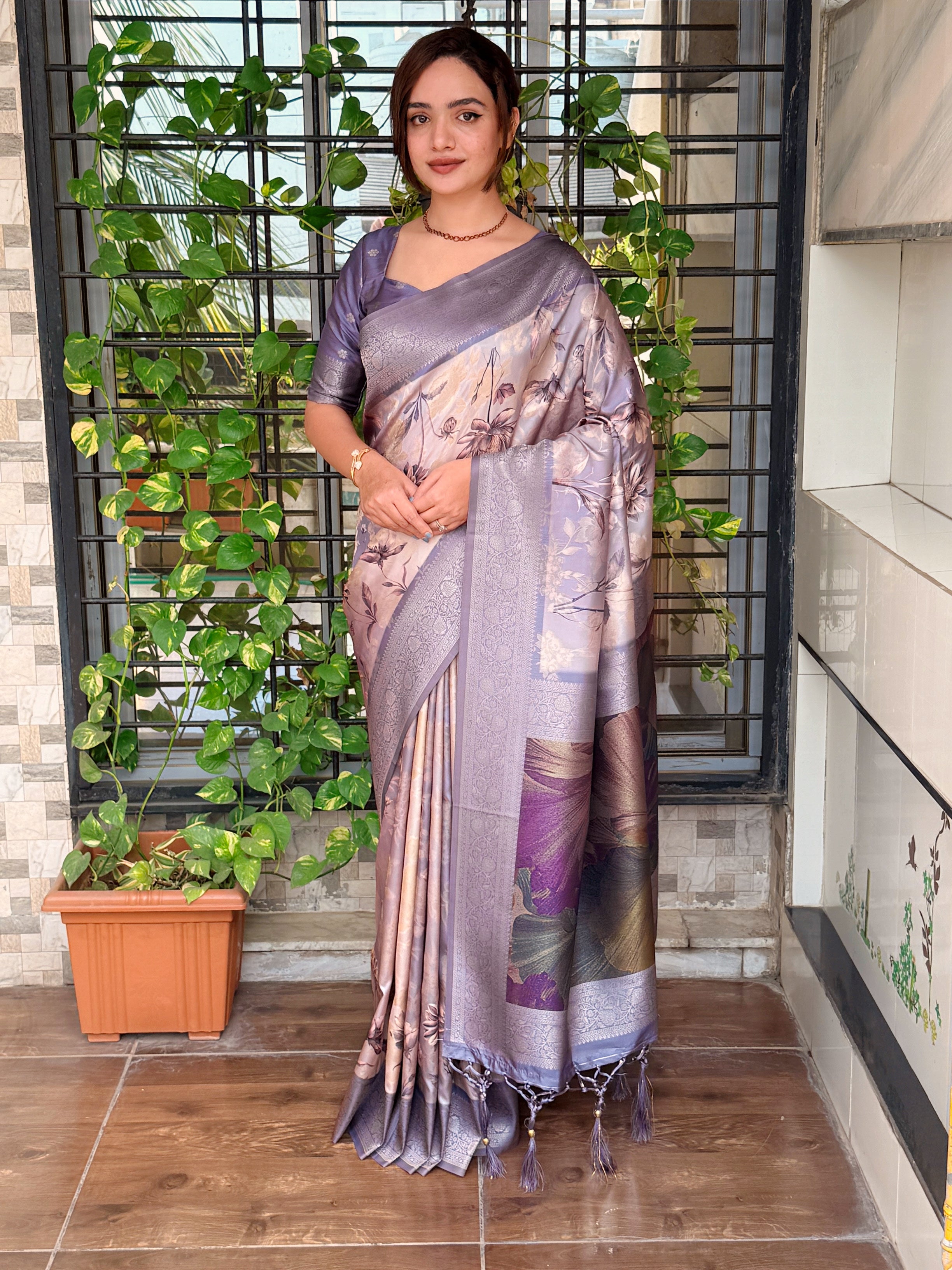 Glamorous Festive Wear Banarasi Satin Silk Jacquard Zari Border Fancy Designer Saree With Blouse Piece