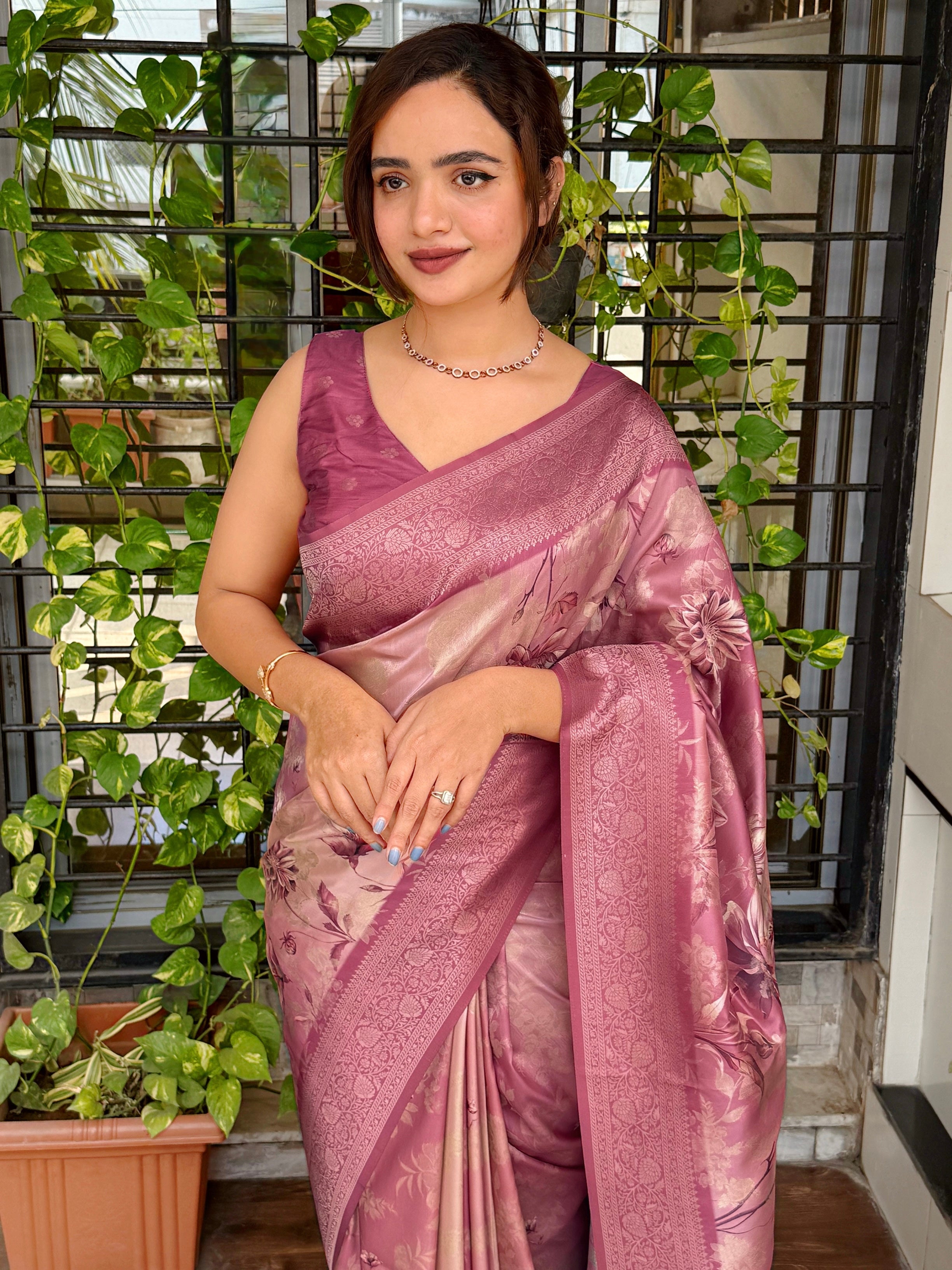 Glamorous Festive Wear Banarasi Satin Silk Jacquard Zari Border Fancy Designer Saree With Blouse Piece
