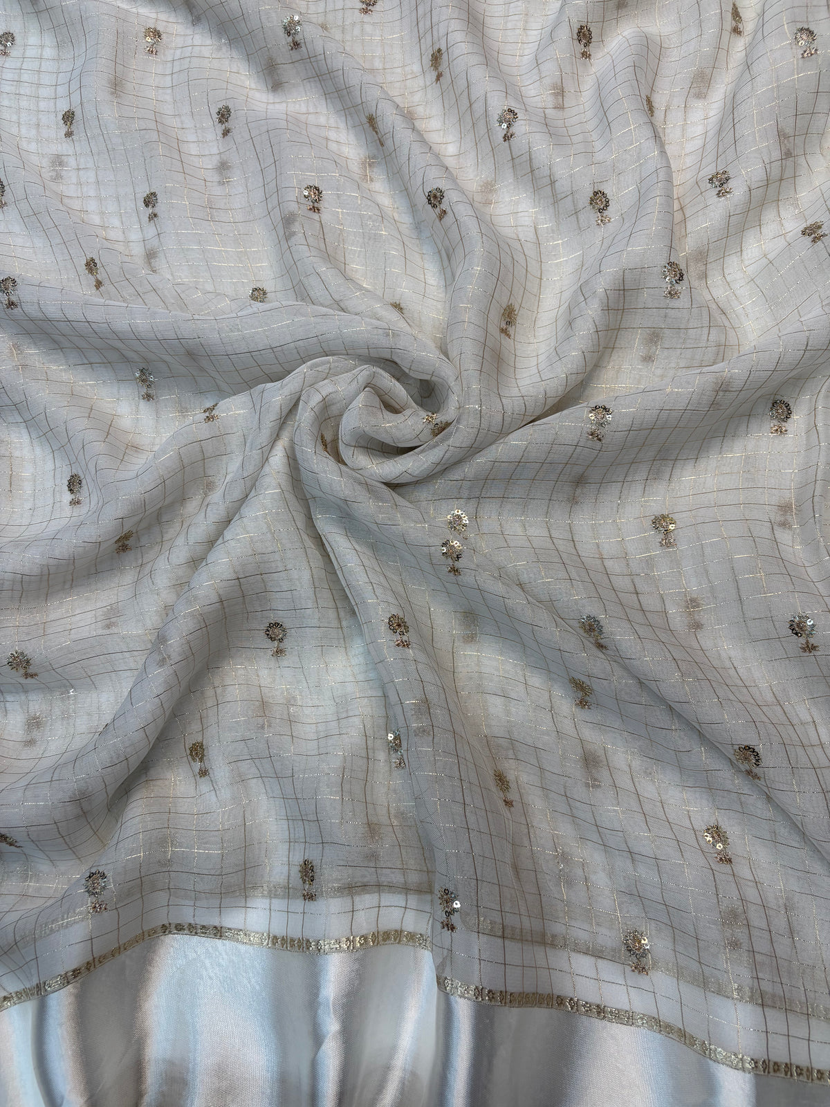 Attractive Wedding Wear Pure Soft Viscose Silk Golden Embroidered n Butti Work Fancy Designer Saree