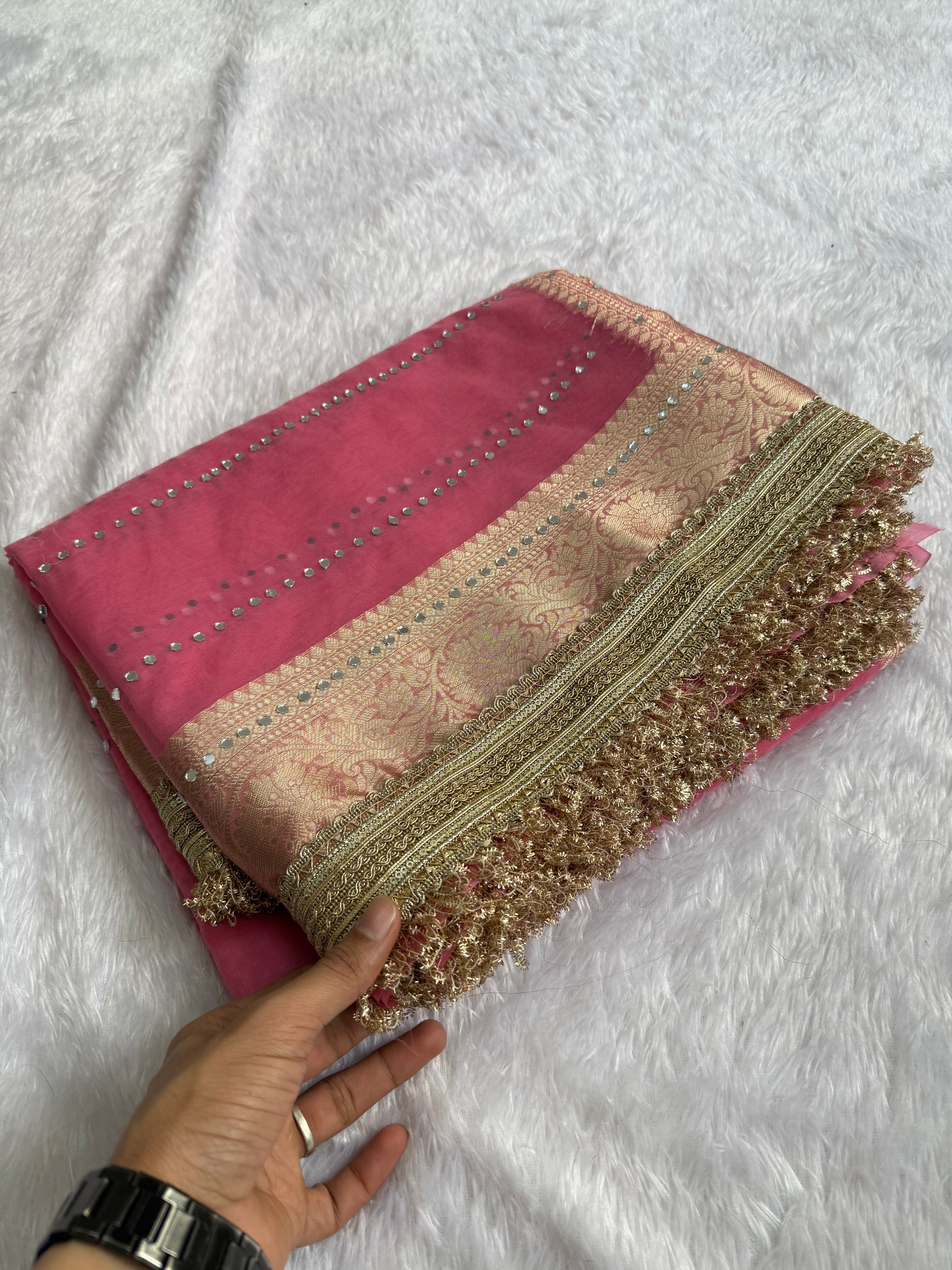 Gorgeous Wedding Wear Banarasi Organza Silk Jacquard n Heavy Lace Work Fancy Designer Saree