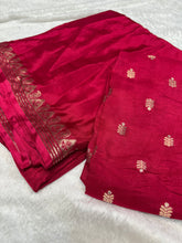 Load image into Gallery viewer, Glamorous Function Wear Rani Colour Mysore Pure Crape Silk Mango Design Border Fancy Designer Saree For Wedding
