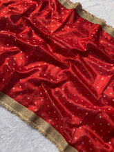 Load image into Gallery viewer, Alverina Function Wear Banarasi Tissue Silk Jaquard Zari Butti n Heavy lace Work Fancy Designer Saree For Women
