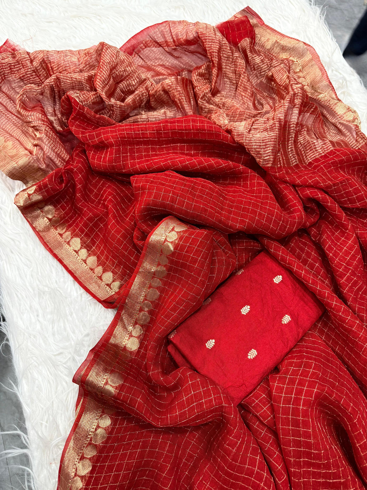 Splendorous Function Wear Pure Viscose Georgette Jacquard Border n Rich Pallu Fancy Designer Saree With Elegant Blouse Piece