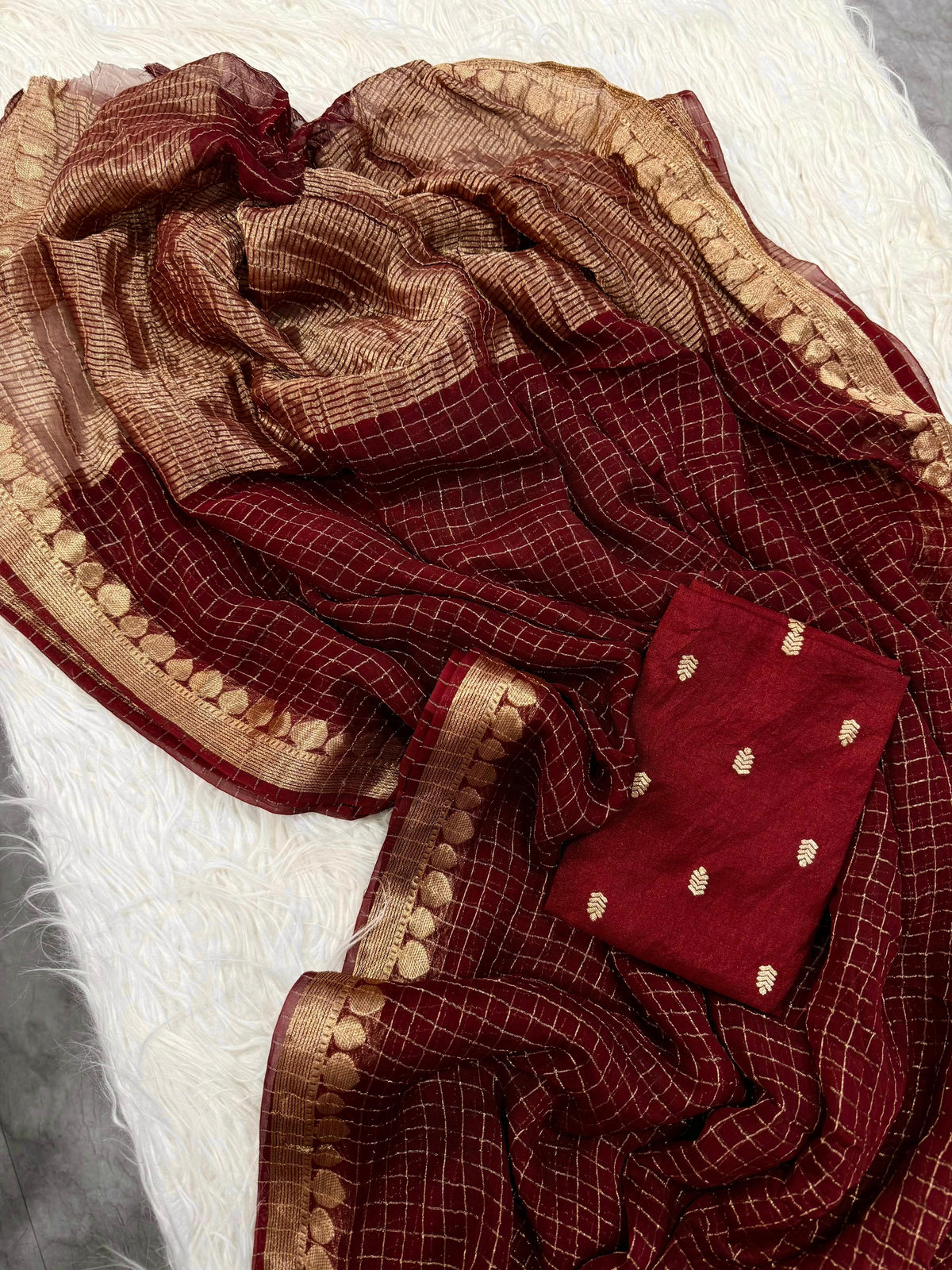 Splendorous Function Wear Pure Viscose Georgette Jacquard Border n Rich Pallu Fancy Designer Saree With Elegant Blouse Piece