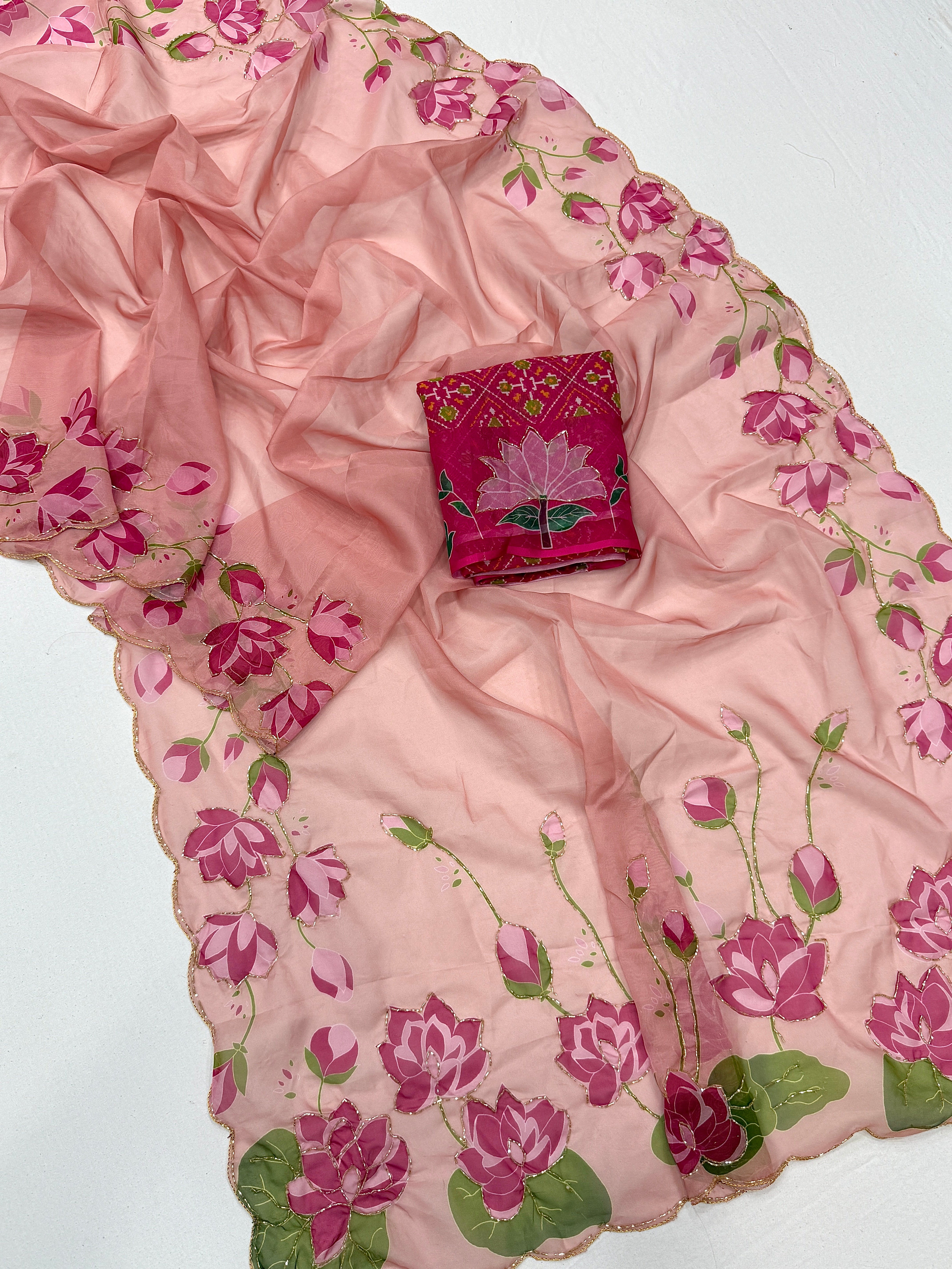 Glamorous Wedding Wear Pure Soft Silk Floral Prints n Handwork Designer Saree With Contrast Blouse Piece