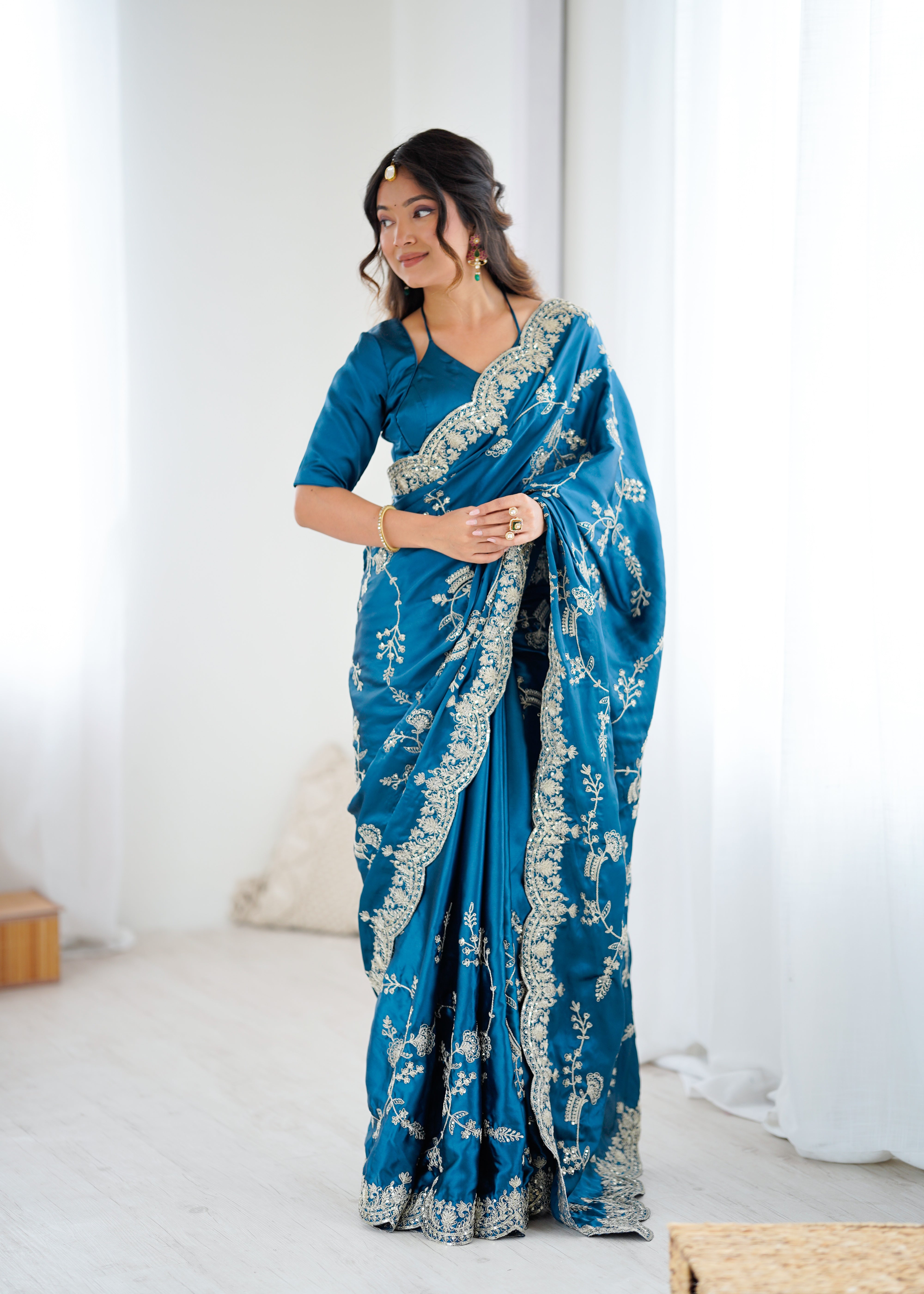 Graceful Festive Wear Silk Thread n Sequence Work Fancy Designer Saree With Blissful Unstitched Blouse