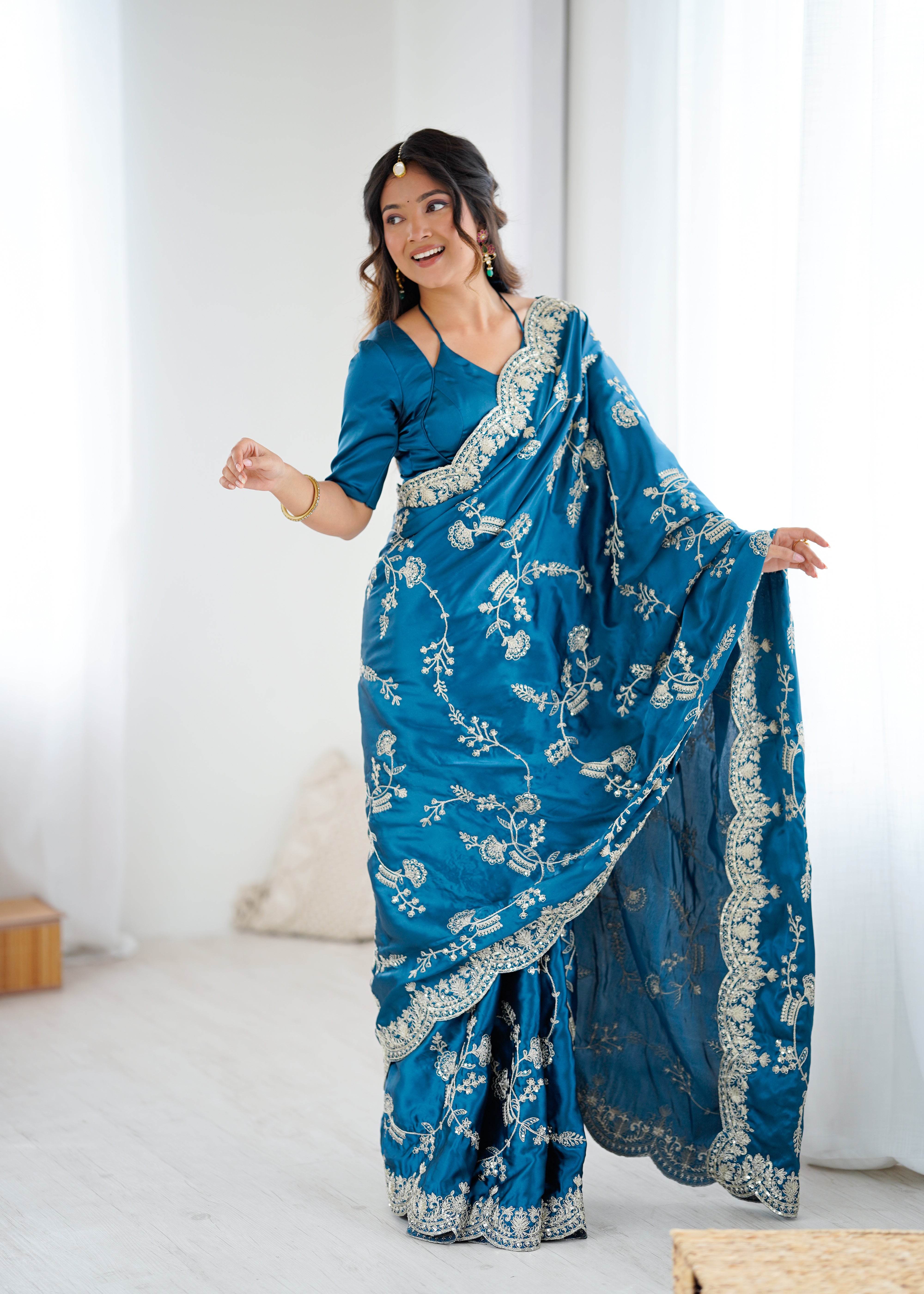 Graceful Festive Wear Silk Thread n Sequence Work Fancy Designer Saree With Blissful Unstitched Blouse