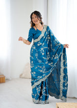 Load image into Gallery viewer, Graceful Festive Wear Silk Thread n Sequence Work Fancy Designer Saree With Blissful Unstitched Blouse
