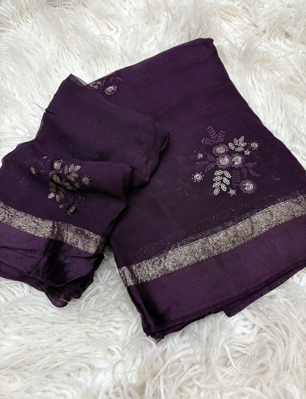 Glamorous Pure Viscose Georgette Fabric With Satin Border n Sequence Work Saree With Ravishing Blouse Piece