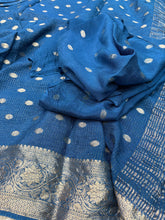 Load image into Gallery viewer, Charismatic Party Wear Pure Viscose Chinoon Zari Jacquard Weaving Work Fancy Designer Saree With Glowing Blouse Piece
