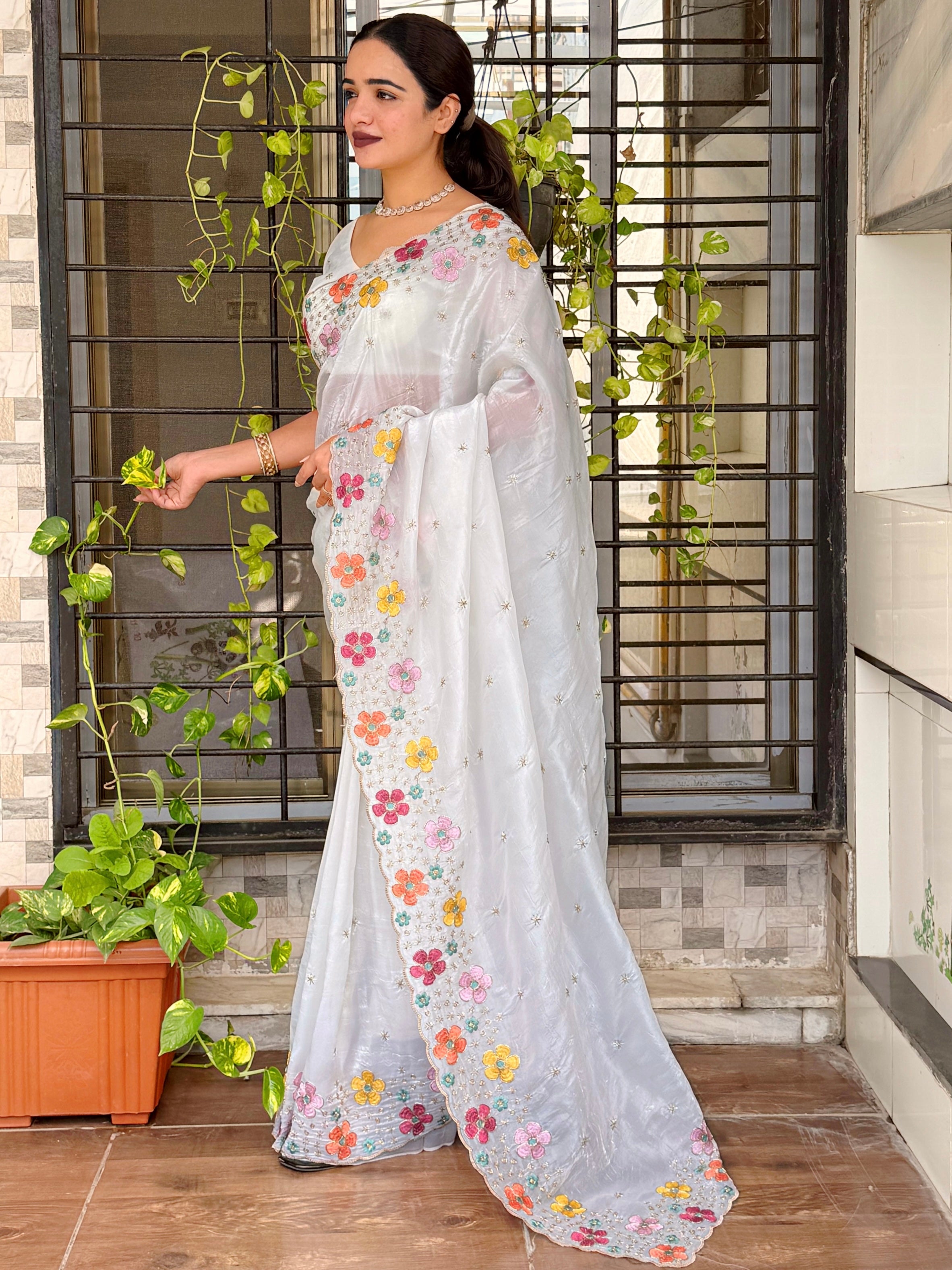 Sumptuous Sufi Silk Crush Thread n Sequence Beads Work Fancy Designer Saree With Exquisite Blouse Piece