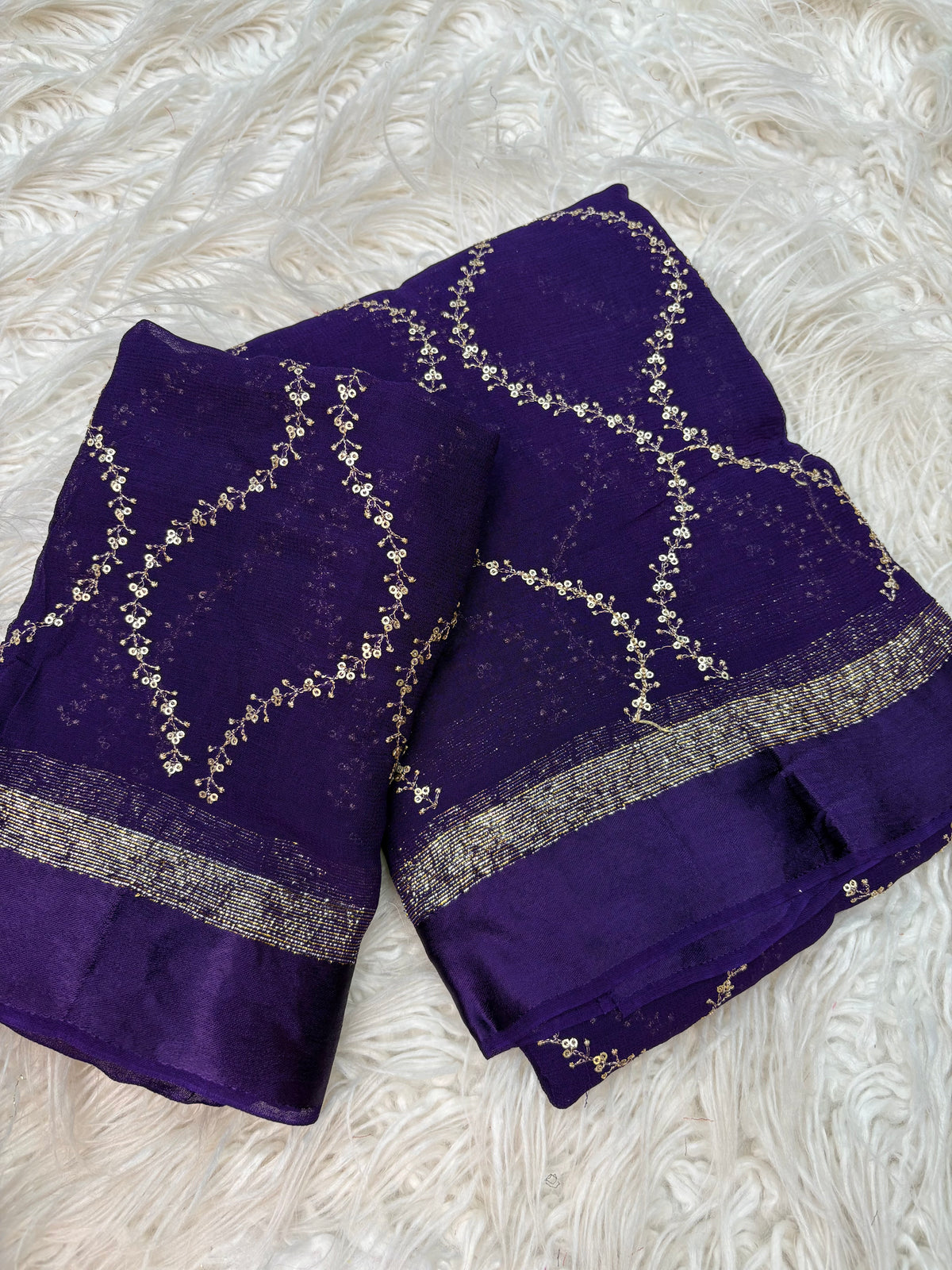 Charming Pure Viscose Georgette Fabric With Satin Border n Embroidered Work Saree With Blissful Blouse Piece