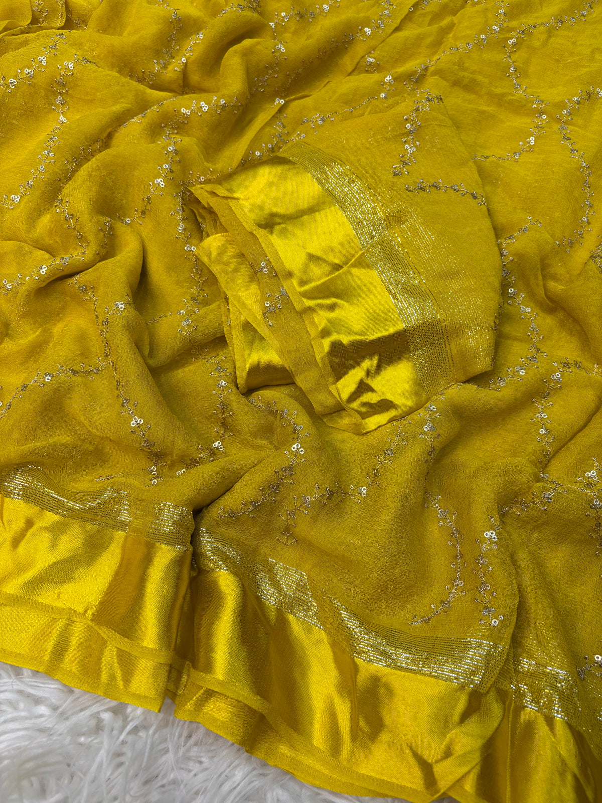 Charming Pure Viscose Georgette Fabric With Satin Border n Embroidered Work Saree With Blissful Blouse Piece
