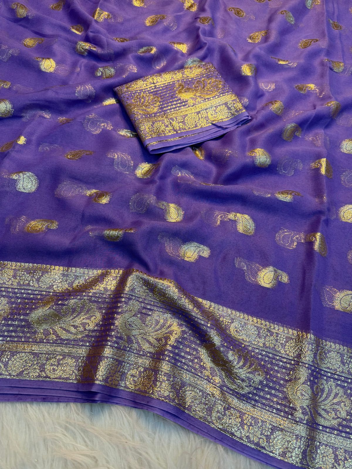 Traditional Function Wear Pure Viscose Georgette Jacquard Weaving Work Fancy Saree With Blouse Piece