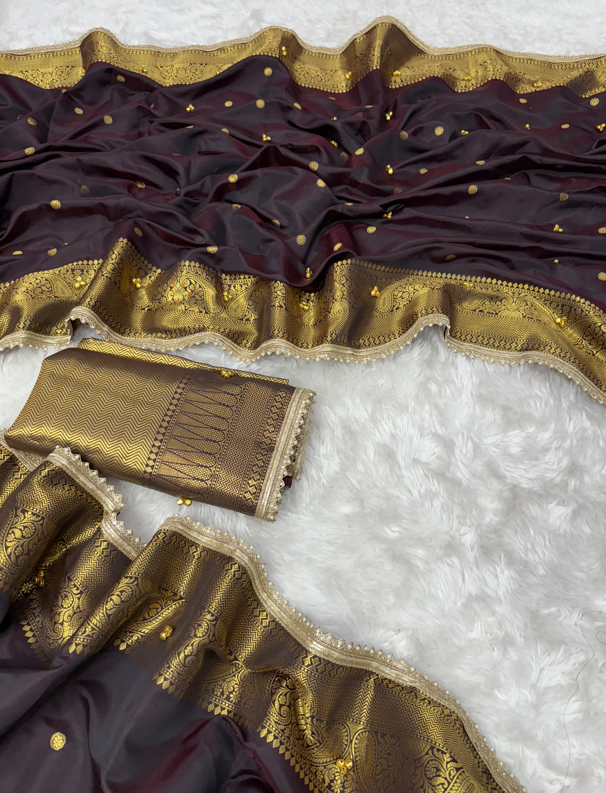 Regal Wedding Wear Banarasi Soft Silk Zari Border Rich Pallu n Ghungroo Work Saree With Blouse Piece