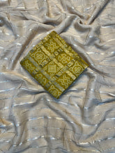 Load image into Gallery viewer, Gorgeous Party Wear Viscose Silk Zari Work Fancy Designer Saree With Contrast Blouse Piece
