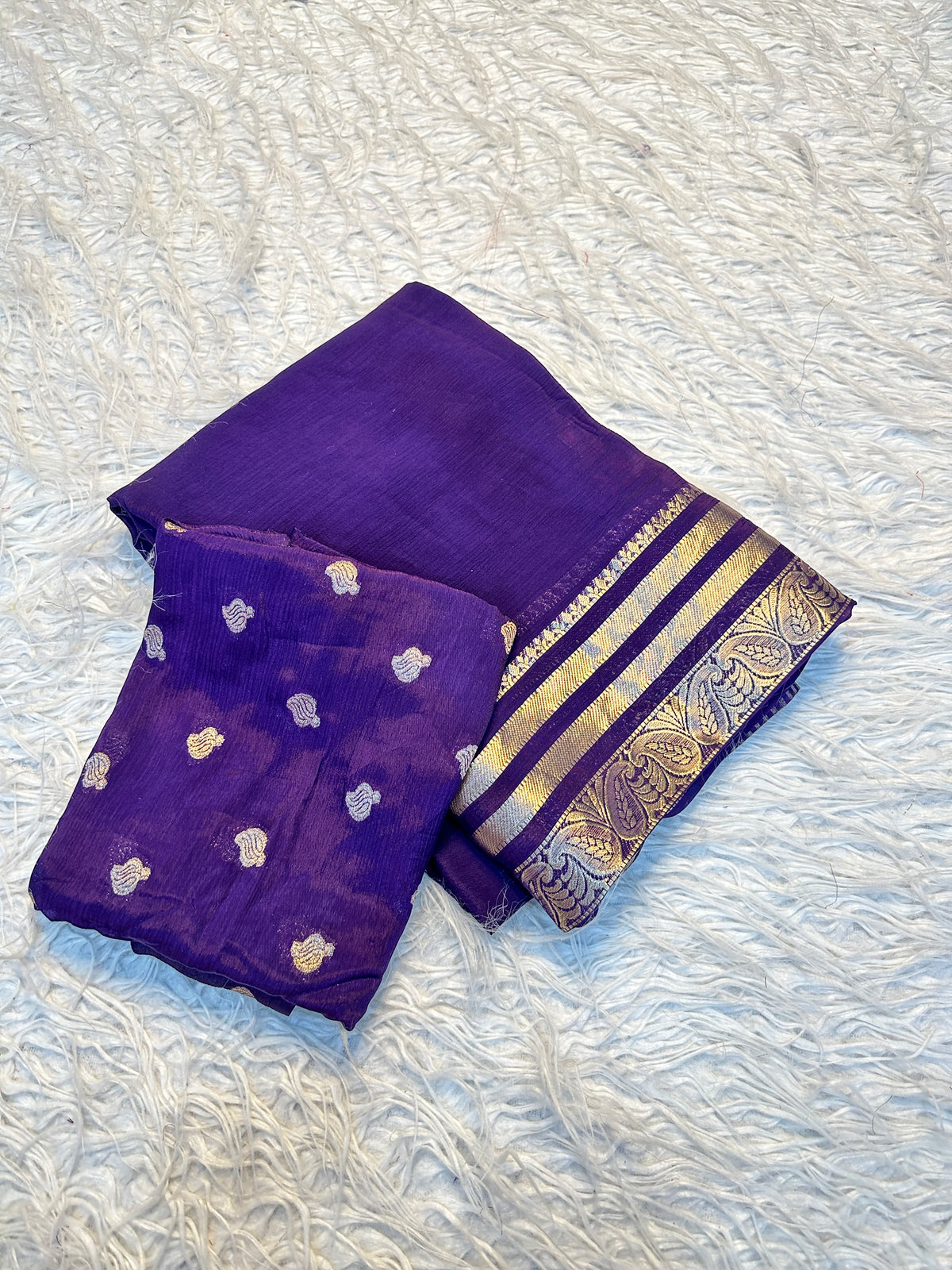 Charming Festive Wear Chinnon Fabric Jacquard Zari Weaving Work Saree With Blouse Piece