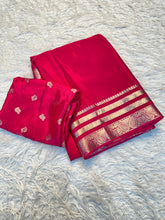 Load image into Gallery viewer, Charming Festive Wear Chinnon Fabric Jacquard Zari Weaving Work Saree With Blouse Piece
