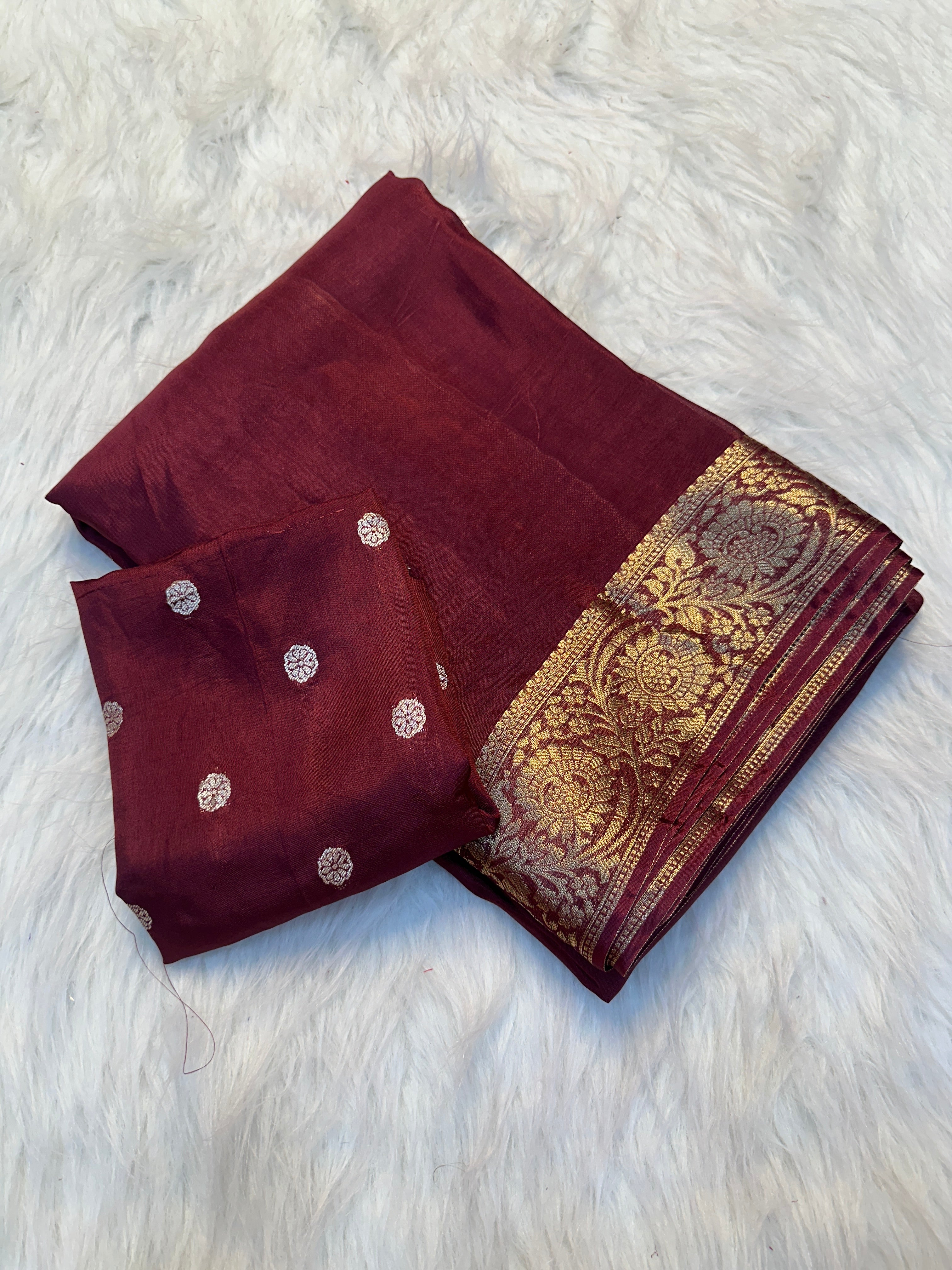 Graceful Festive Wear Viscose Silk Jacquard Weaving Border Fancy Saree With Blouse Piece