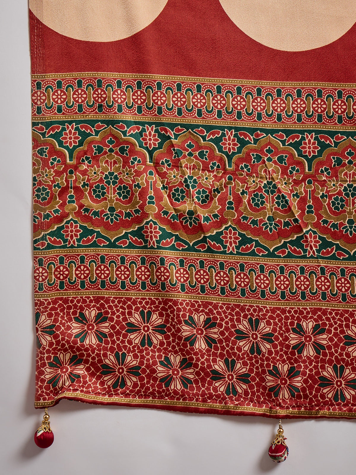 Gratifying Festive Wear Silk Print Design Rich Pallu Fancy Saree With Unstitched Blouse Piece