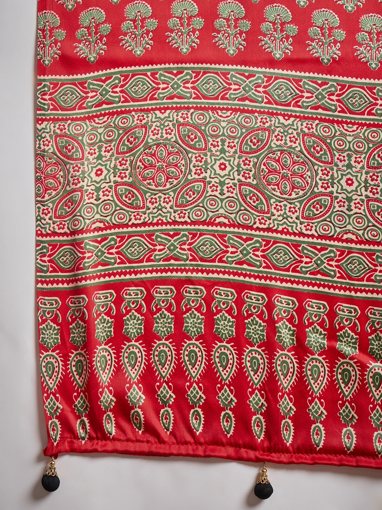 Captivating Party Wear Satin Silk Ajrak Print Rich Pallu Fancy Saree With Unstitched Blouse Piece