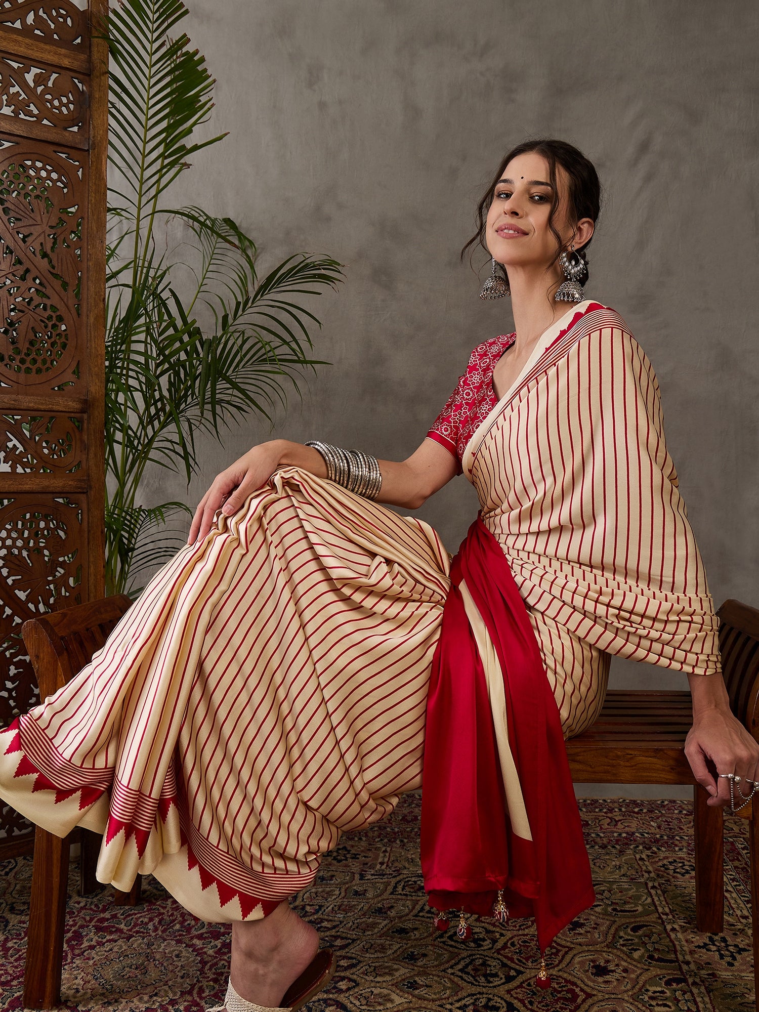 Charming Function Wear Silk Print Design Fancy Saree With Unstitched Blouse Piece