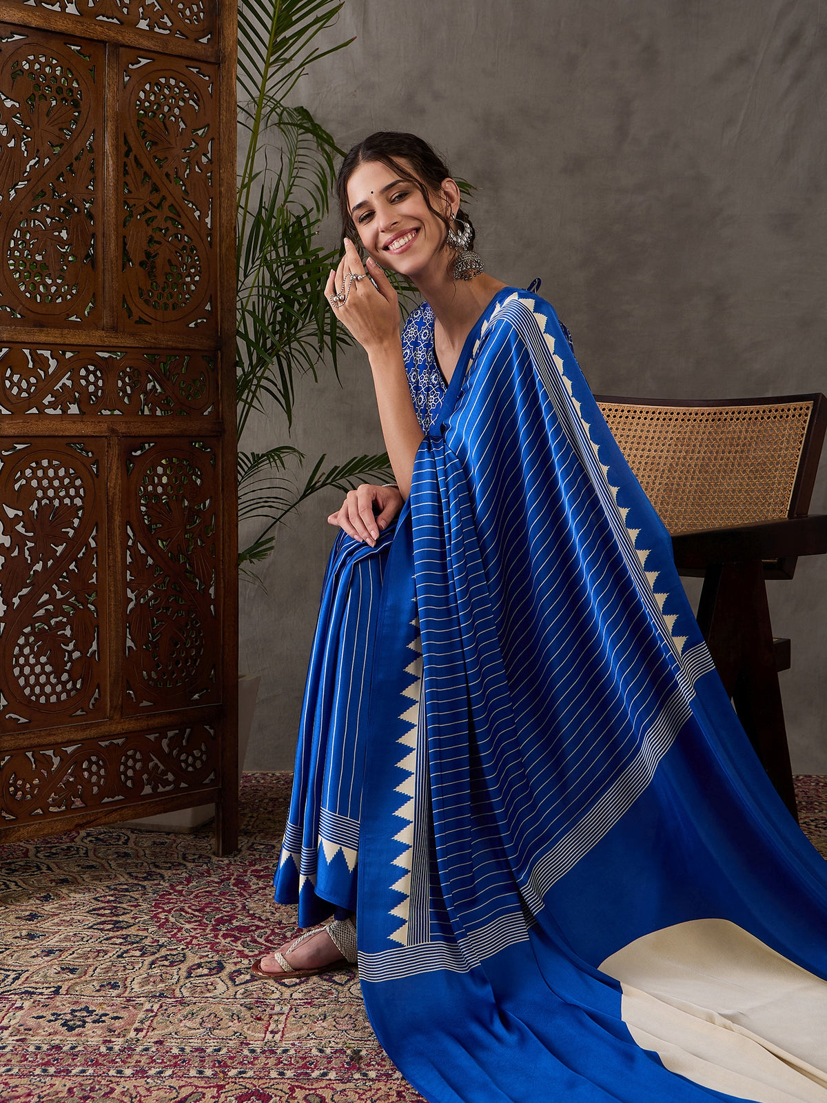 Charming Function Wear Silk Print Design Fancy Saree With Unstitched Blouse Piece