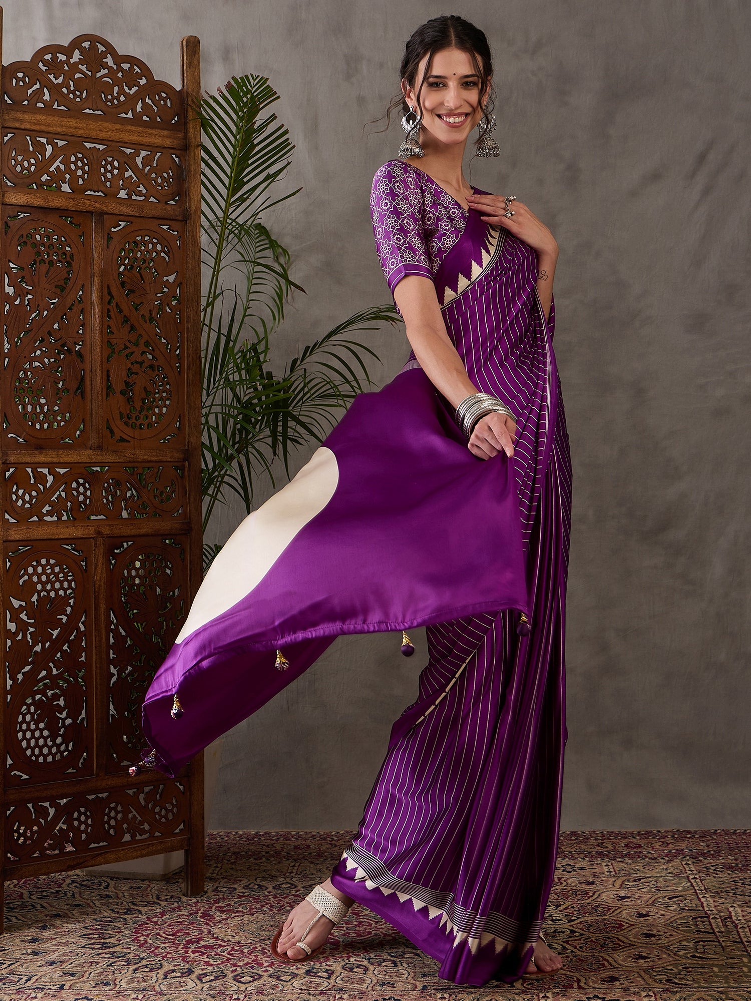 Charming Function Wear Silk Print Design Fancy Saree With Unstitched Blouse Piece