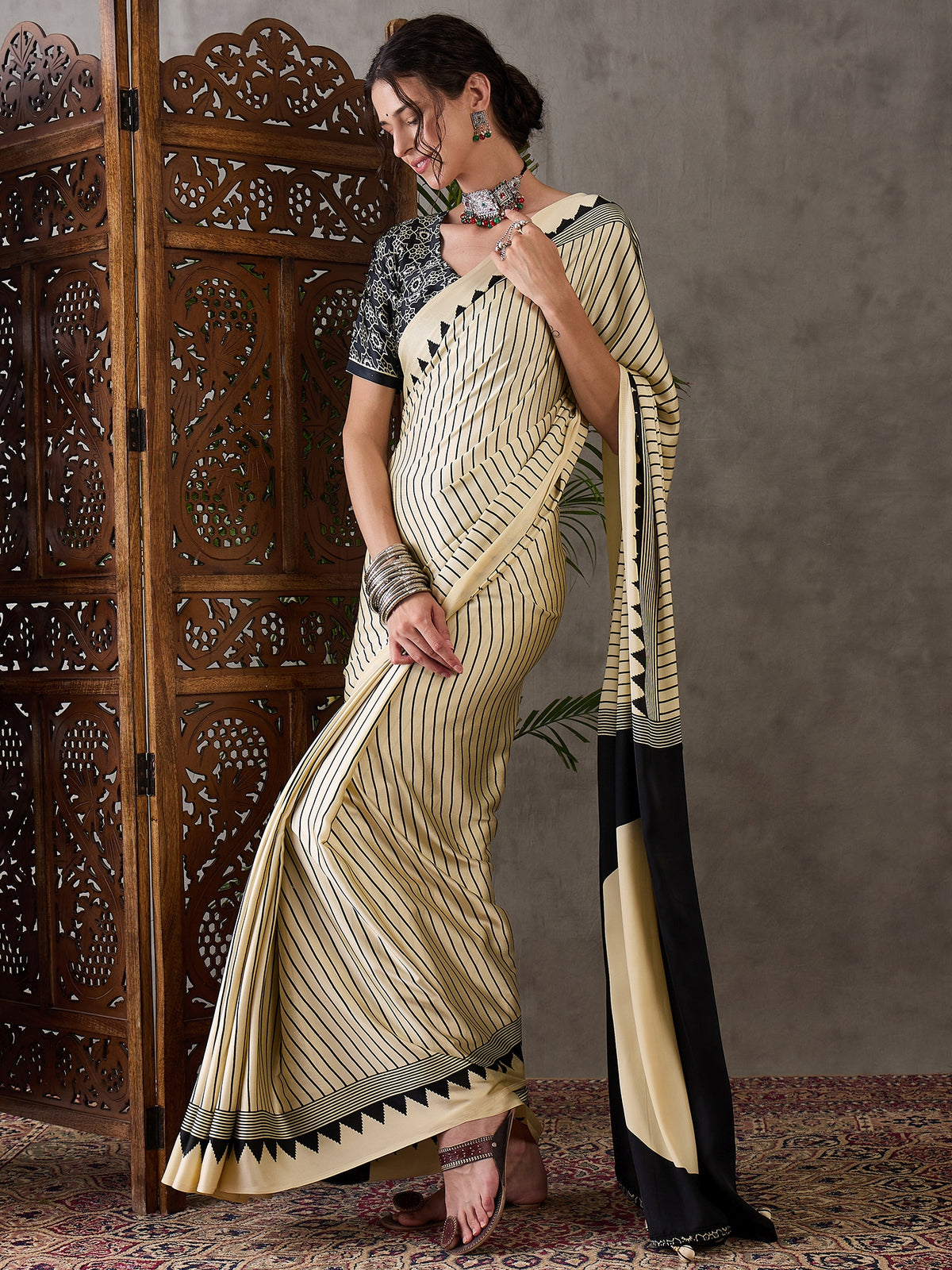 Charming Function Wear Silk Print Design Fancy Saree With Unstitched Blouse Piece