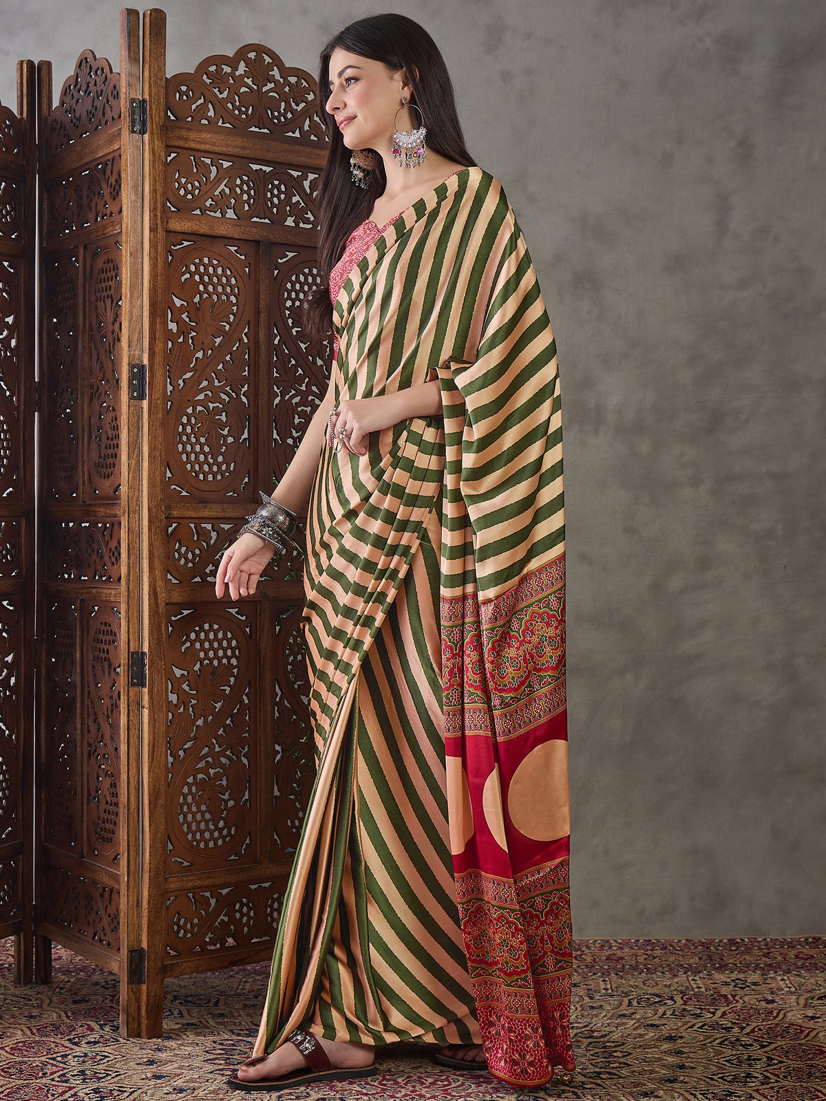 Gratifying Festive Wear Silk Print Design Rich Pallu Fancy Saree With Unstitched Blouse Piece