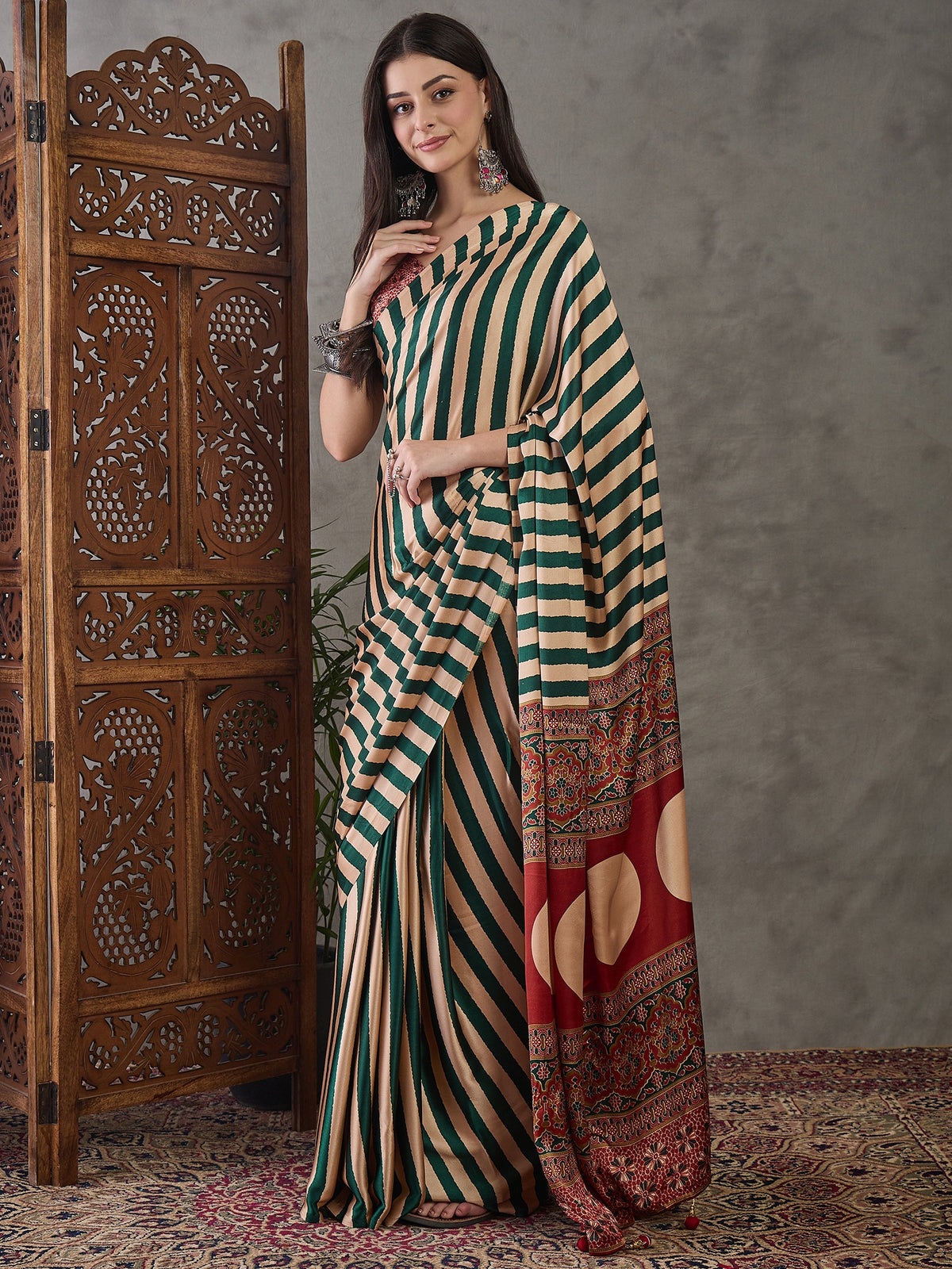 Gratifying Festive Wear Silk Print Design Rich Pallu Fancy Saree With Unstitched Blouse Piece