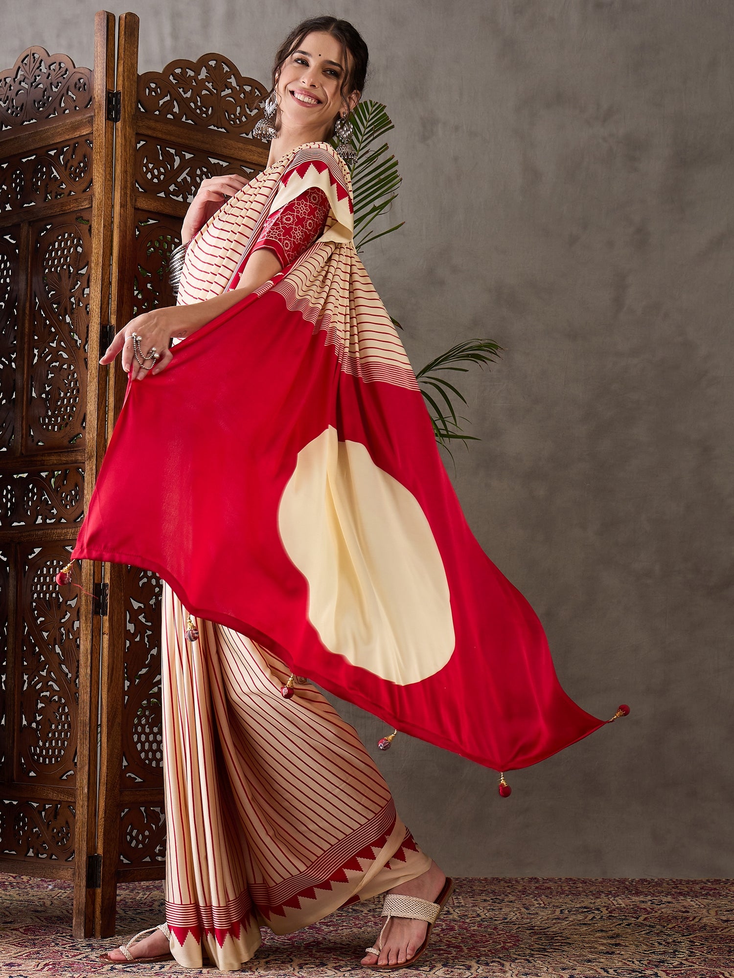 Charming Function Wear Silk Print Design Fancy Saree With Unstitched Blouse Piece