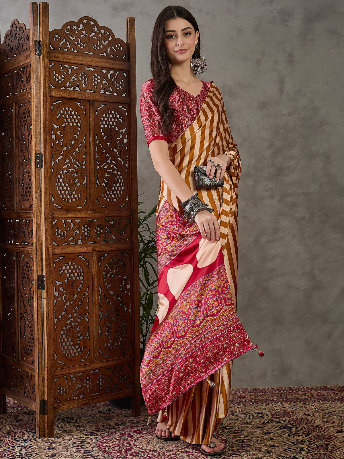Gratifying Festive Wear Silk Print Design Rich Pallu Fancy Saree With Unstitched Blouse Piece