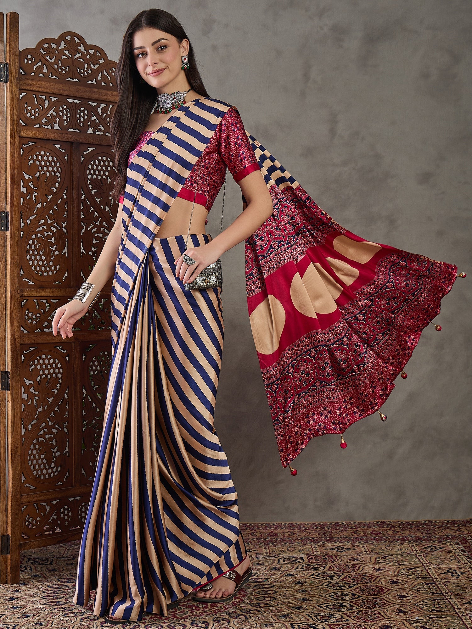Gratifying Festive Wear Silk Print Design Rich Pallu Fancy Saree With Unstitched Blouse Piece