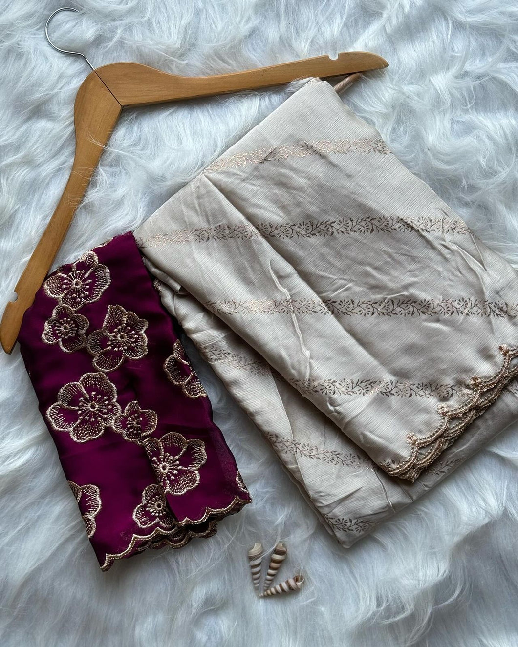New Partywear Beige Color Chiffon Foil Leheriya Print With Emboridered Cut Fancy Designer Saree With Blouse