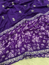 Load image into Gallery viewer, New Rangoli Silk Purple Color Print n Lace Border Work Saree With Embroidered Blouse Piece
