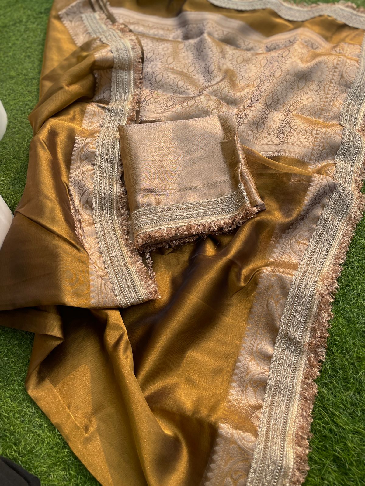 New Golden Color Banarasi Tissue Silk Jacquard n Lace Work Fancy Designer Partywear Saree