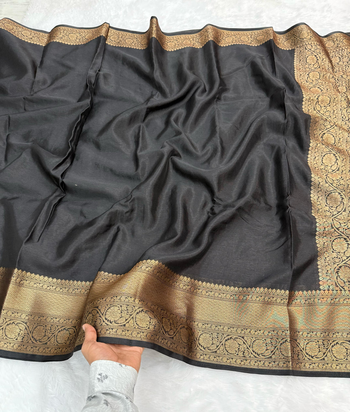 New Wedding Wear Black Color Soft Banarasi Silk Jacquared Zari Weaving Fancy Designer Saree
