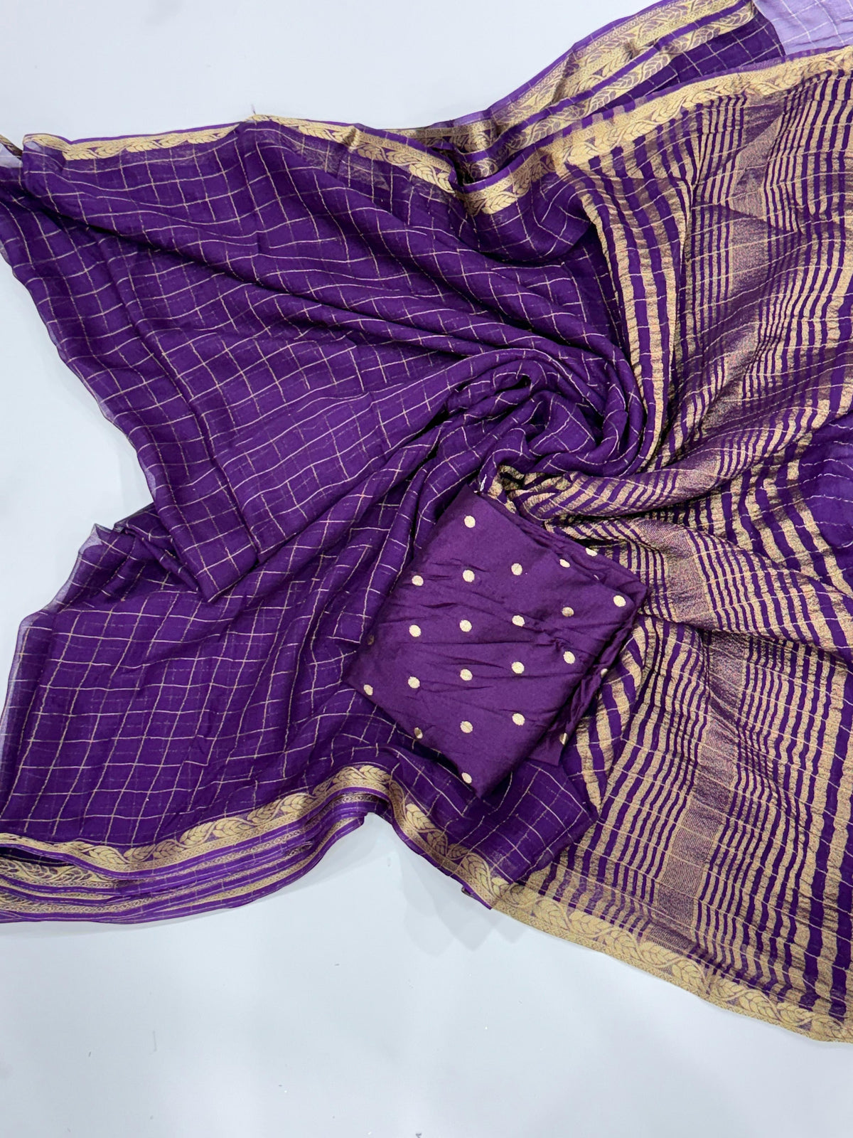 New Wedding Wear Purple Color Jacquard Weaving Work Rich Pallu Fancy Designer Saree With Blouse