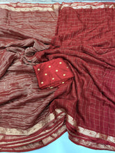 Load image into Gallery viewer, New Maroon Color Festive Wear Crushed Chinnon Silk Fancy Designer Saree With Rich Pallu
