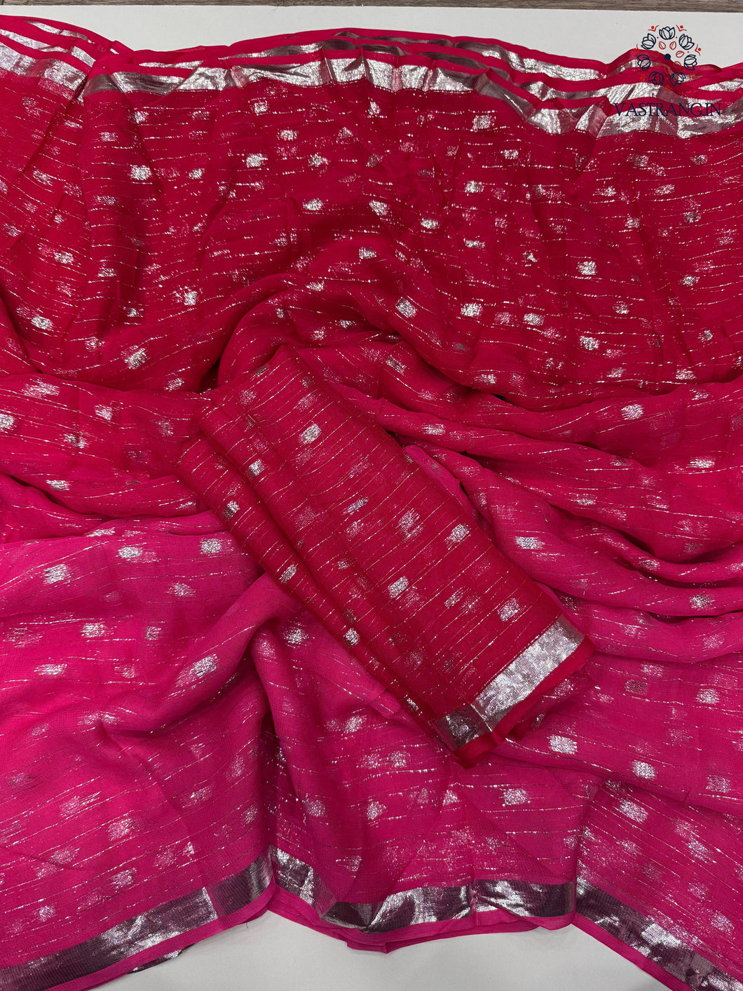 New Red n Pink Color Viscose Georgette Zari Work Fancy Designer Wedding Wear Saree