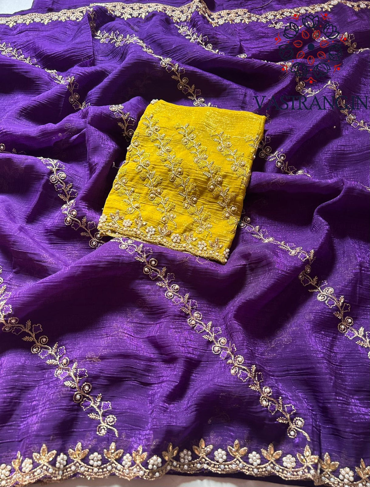 Latest Partywear Crunchy Chiffon Crush Silk Embroidery n Cut Work Fancy Designer Saree With Blouse