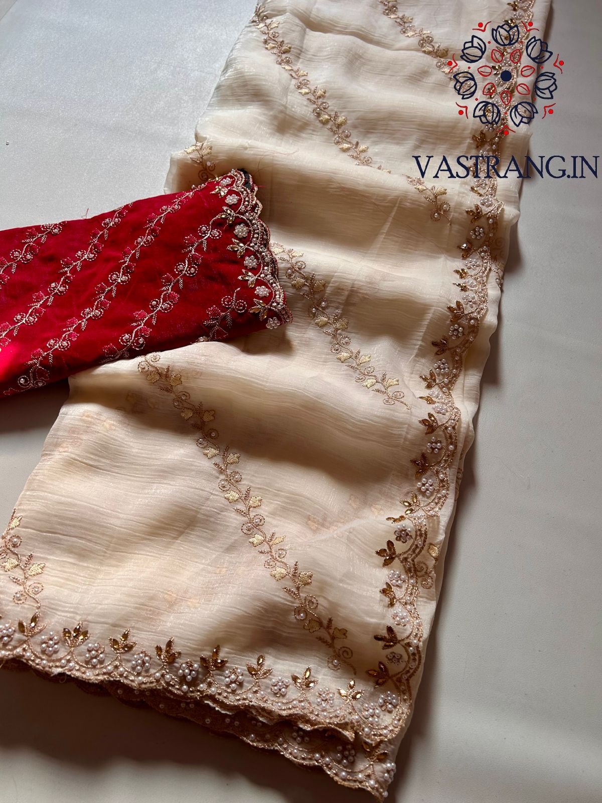 Latest Partywear Crunchy Chiffon Crush Silk Embroidery n Cut Work Fancy Designer Saree With Blouse