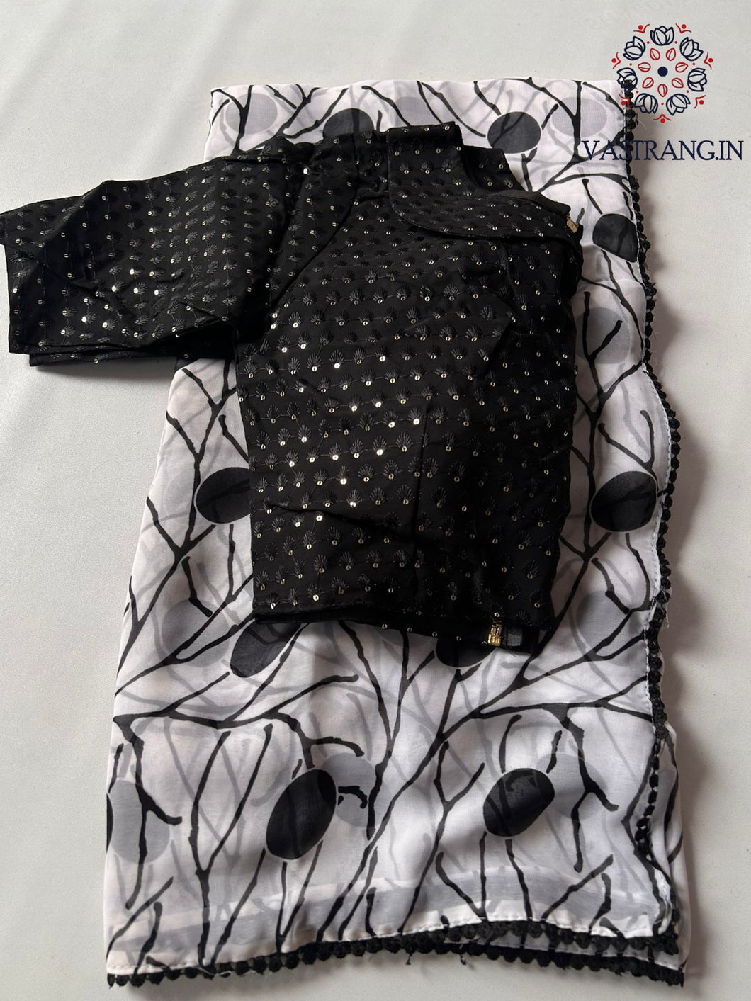 New Partywear White n Black Color Print n Lace Work Fancy Designer Saree With Stitched Chikankari Blouse