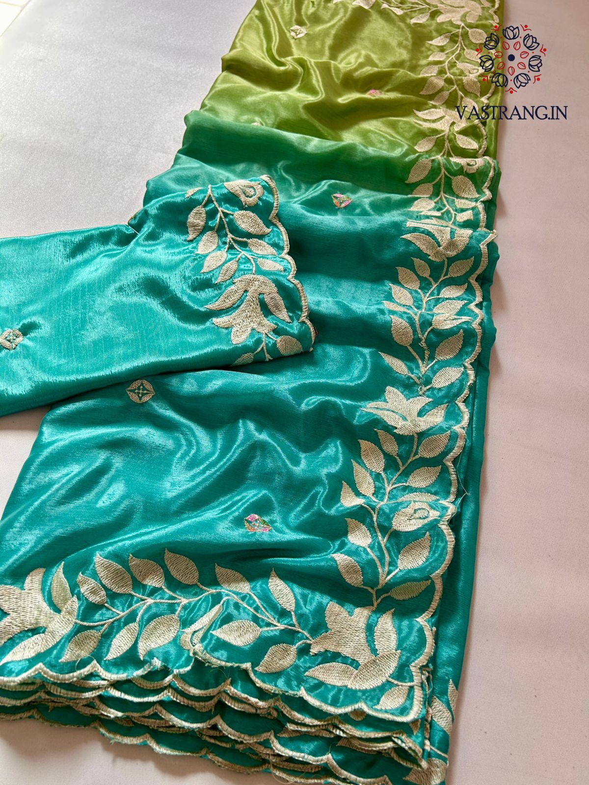 New Designer Soft Chinnon Double Shaded Heavy Embroidery n Jari Work Saree For Wedding