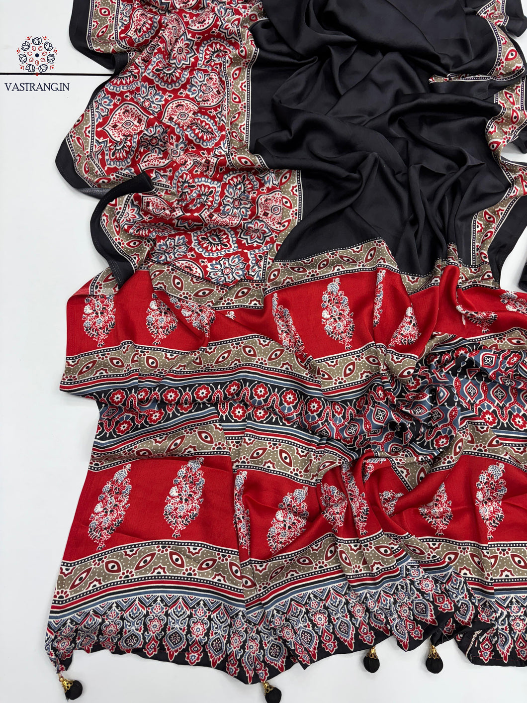 New Festive Wear Red n Black Color Pure Satin Silk Ajrak Printed Rich Pallu n Tussles Work Fancy Designer Saree