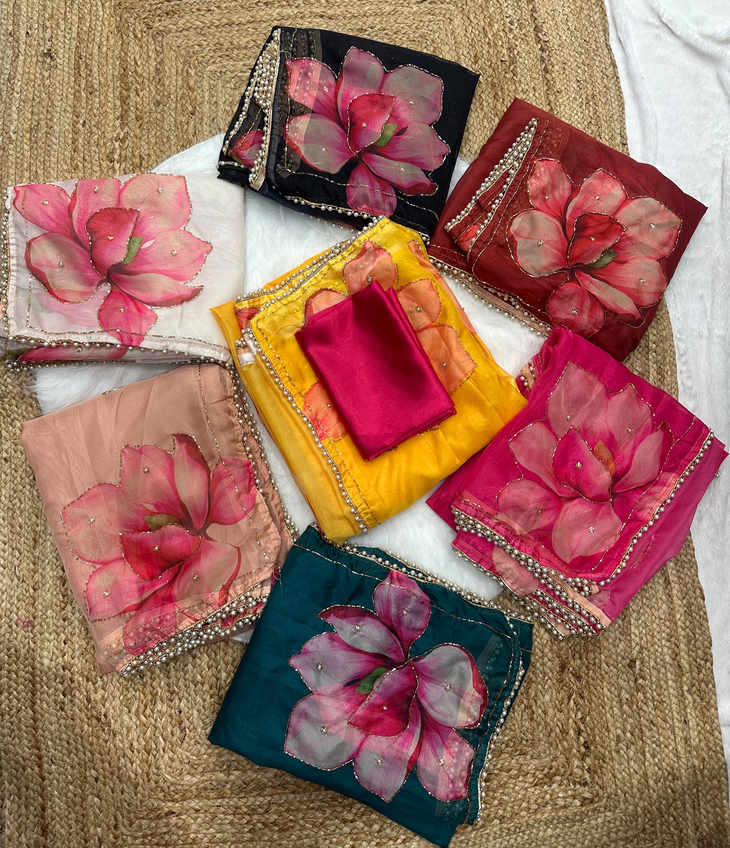 New Beautiful Soft Silk Print n Handwork Partywear Fancy Designer Saree With Blouse