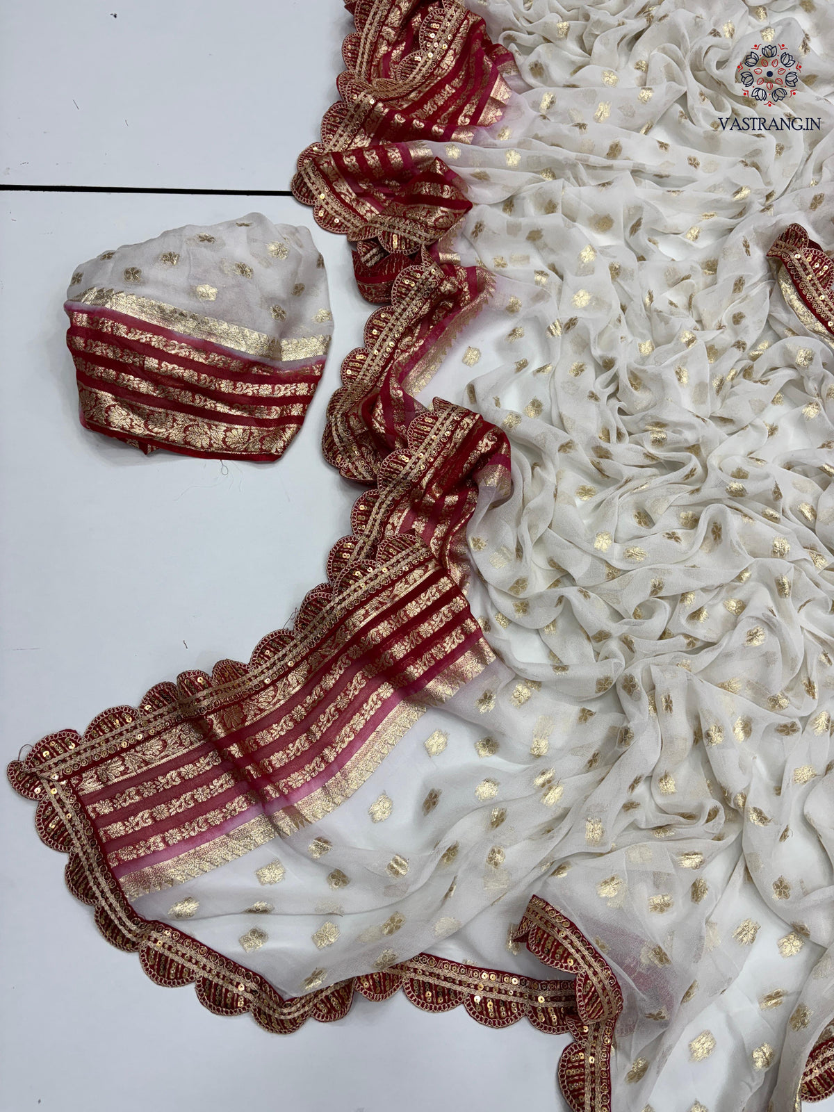 Latest Wedding wear Viscose Georgette Jacquard Weaving n Sequence Border Work Designer Saree