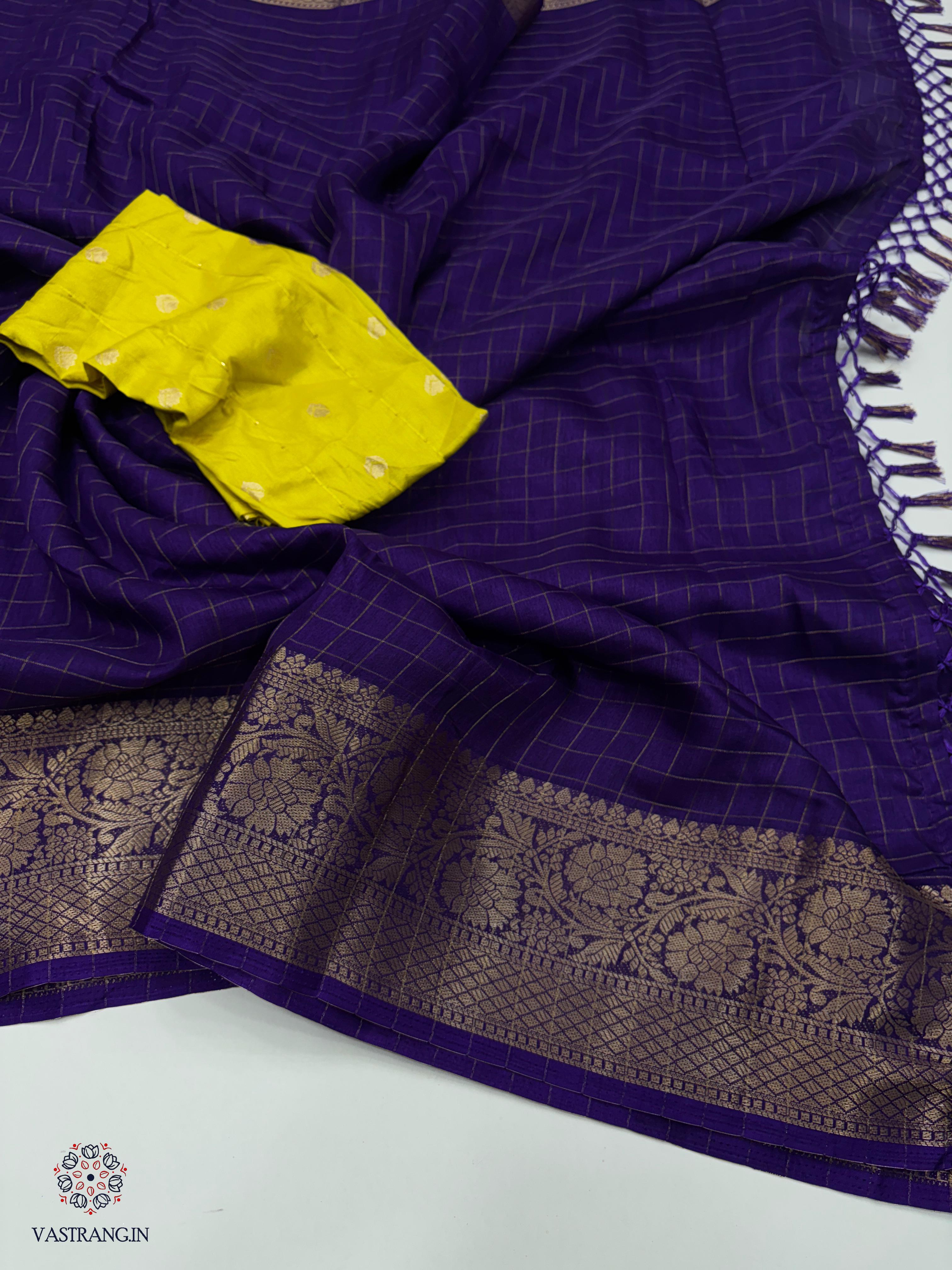New Festive Wear Pure Dola Silk Chex Design With Jacquard Weaving Work Fancy Designer Saree