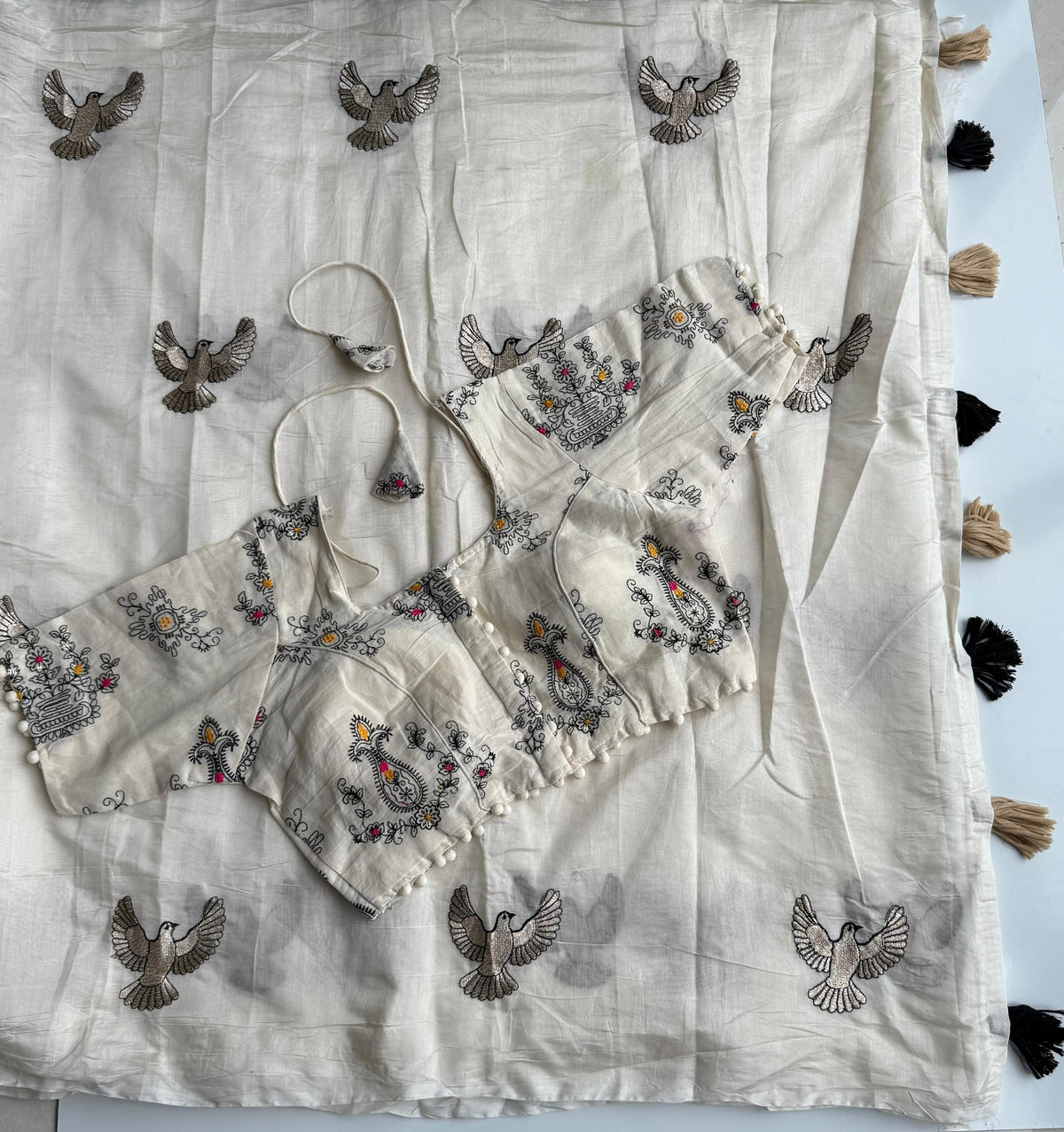 New Chanderi Cotton Embroidery n Tussels Work Fancy Designer Festive Wear Saree With Stitched Blouse